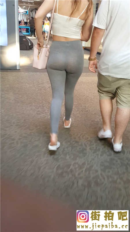 Thick jiggly grey ass.mp4_20180517_165714.345.jpg