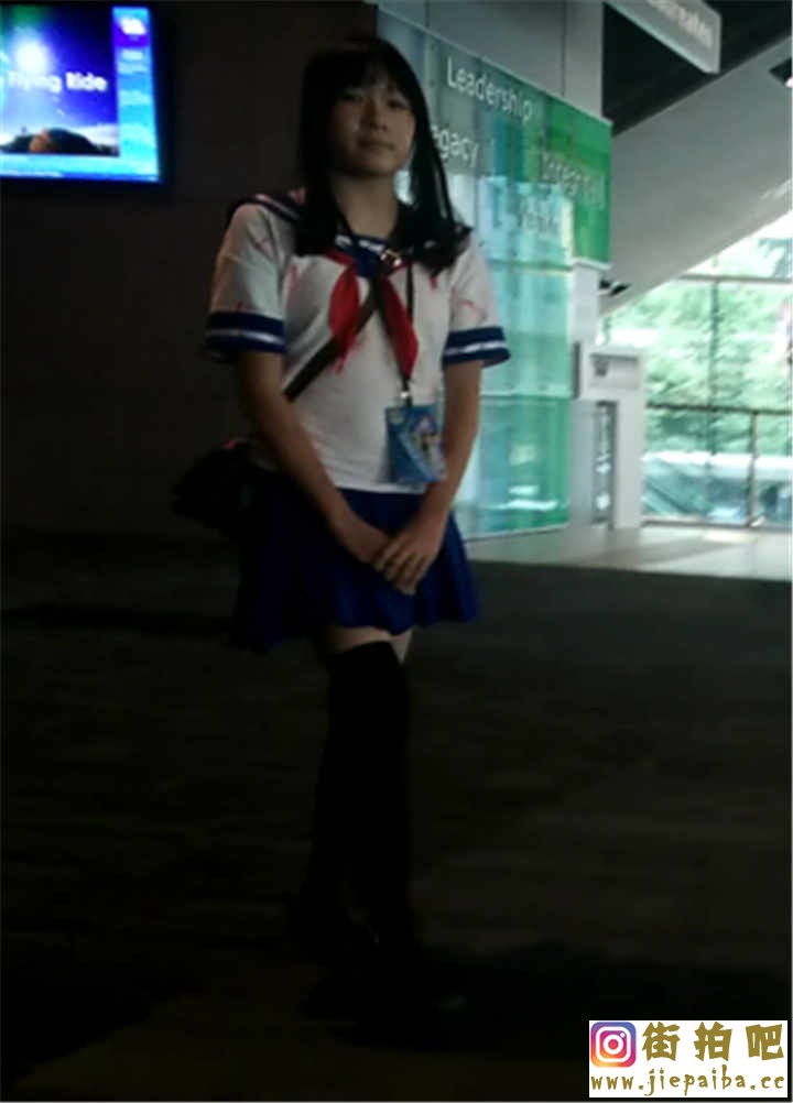 schoolgirl1.jpg