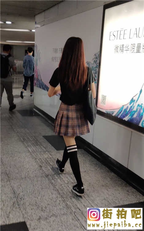 11 (7).jpg