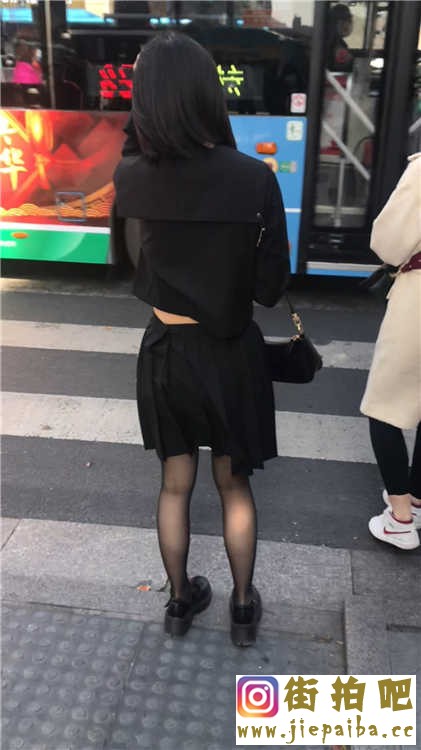 11 (25).jpg