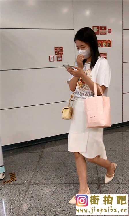 02.jpg