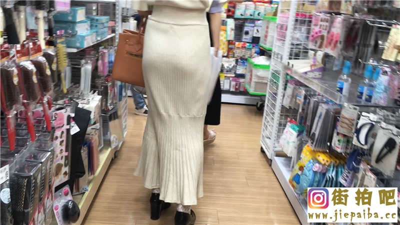 11 (8).jpg