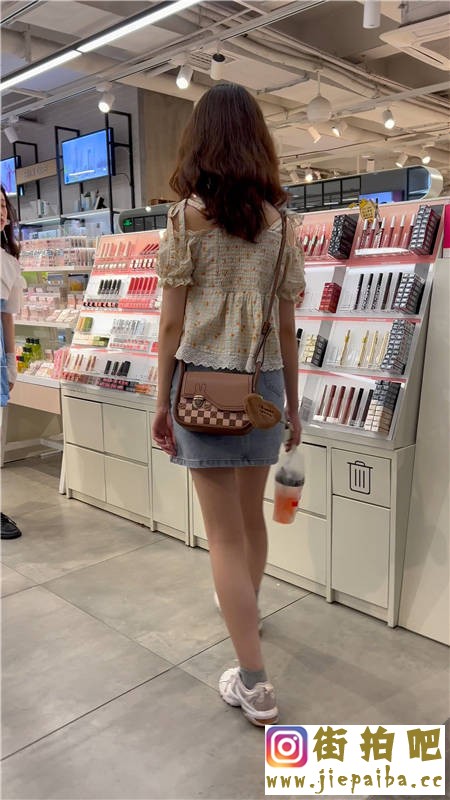 11 (8).jpg