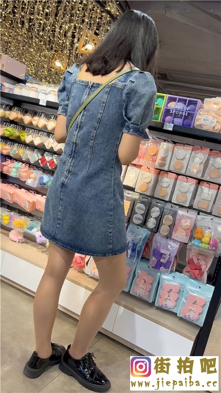 11 (10).jpg