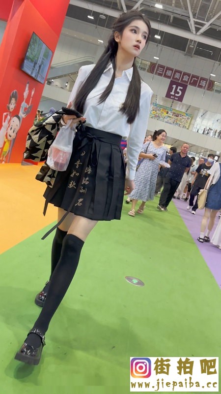 215902kgk7q4q97sxj79gf.jpg