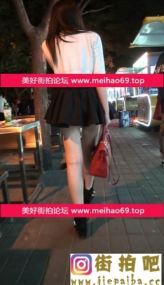 高清17-144-黑色超短裙的低胸网红脸骚货[MP4/114M]