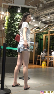 4K-浅蓝你在热裤极品身材性感白腿饱满圆翘臀美少妇[MP4/1.63G]